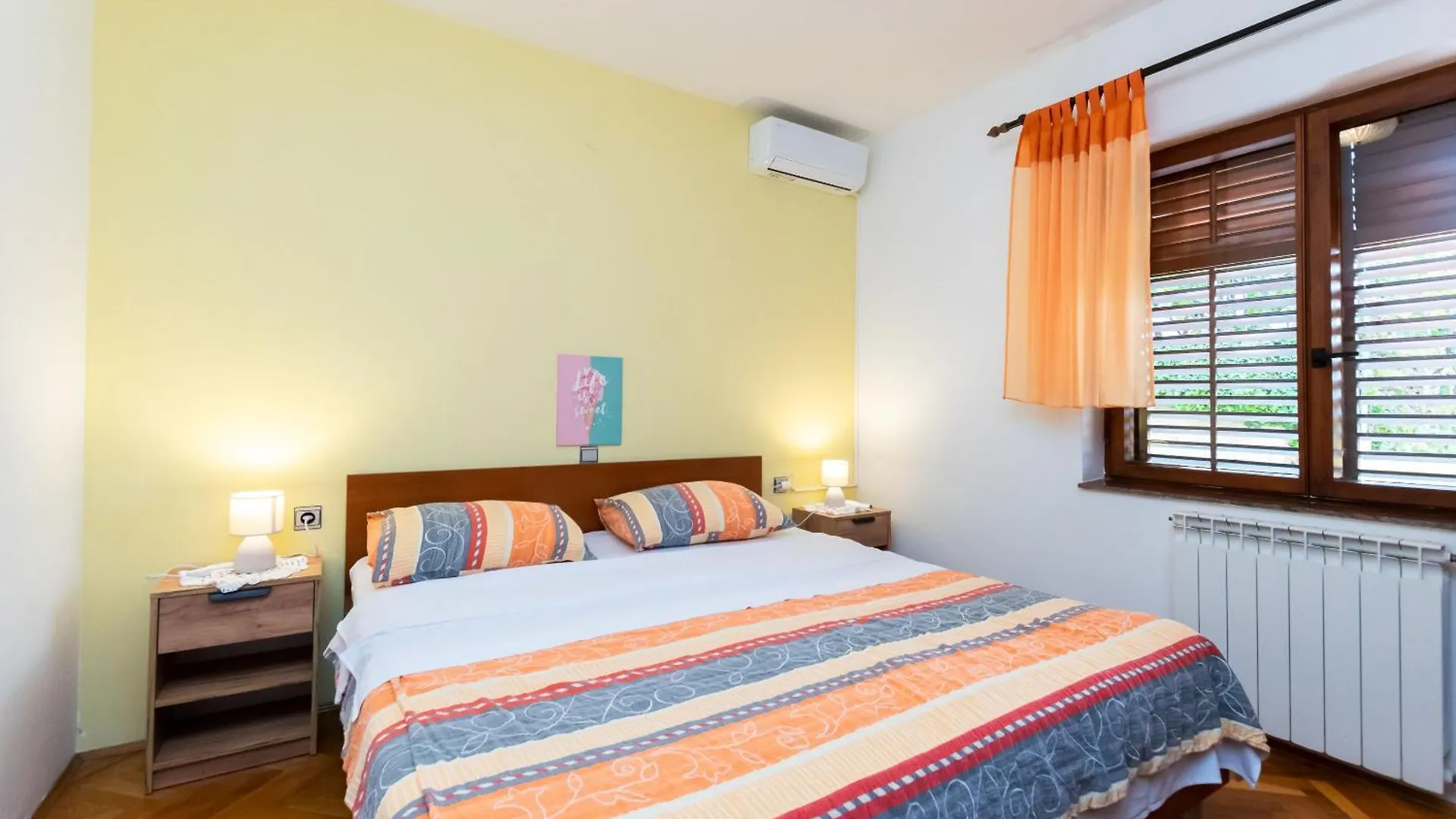 Apartments Sabina Supetarska Draga Croatia
