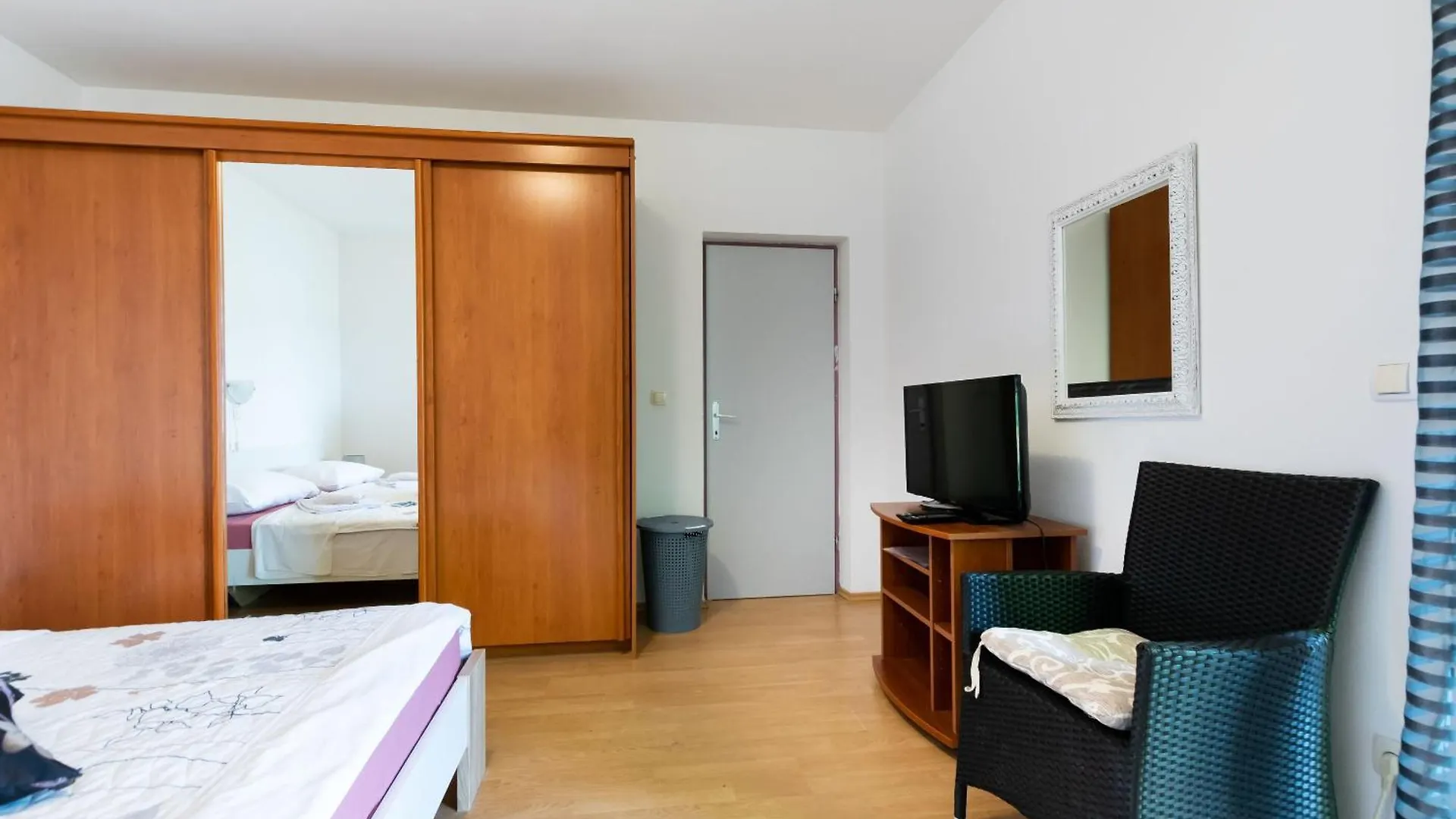 Apartments Sabina Supetarska Draga 0*,