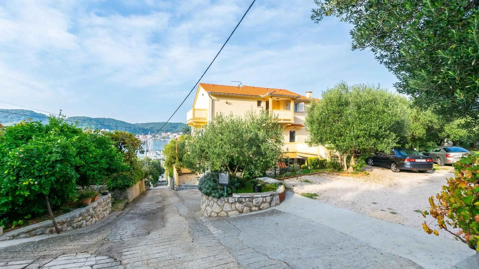 Apartments Sabina Supetarska Draga 0*,  Croatia